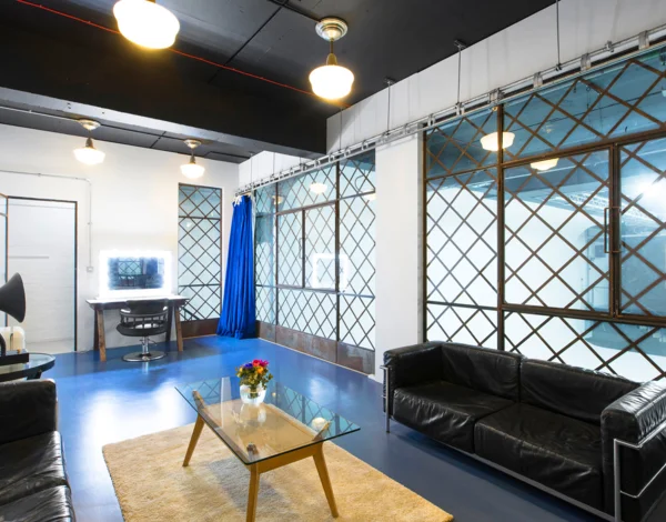 Studio 01 VIP mezzanine