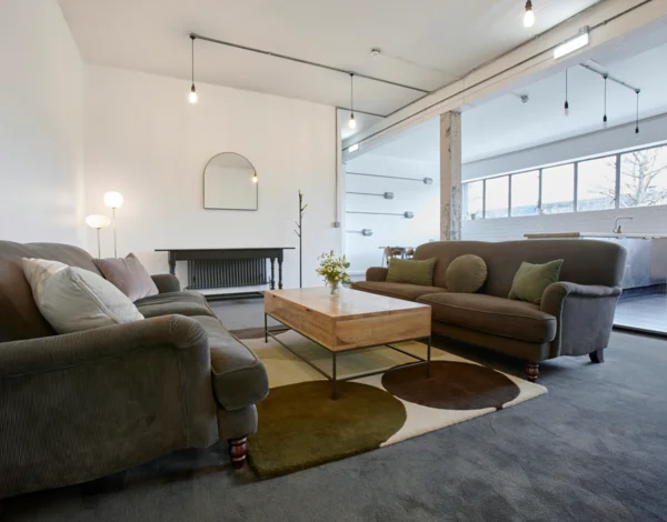 Studio 02 lounge